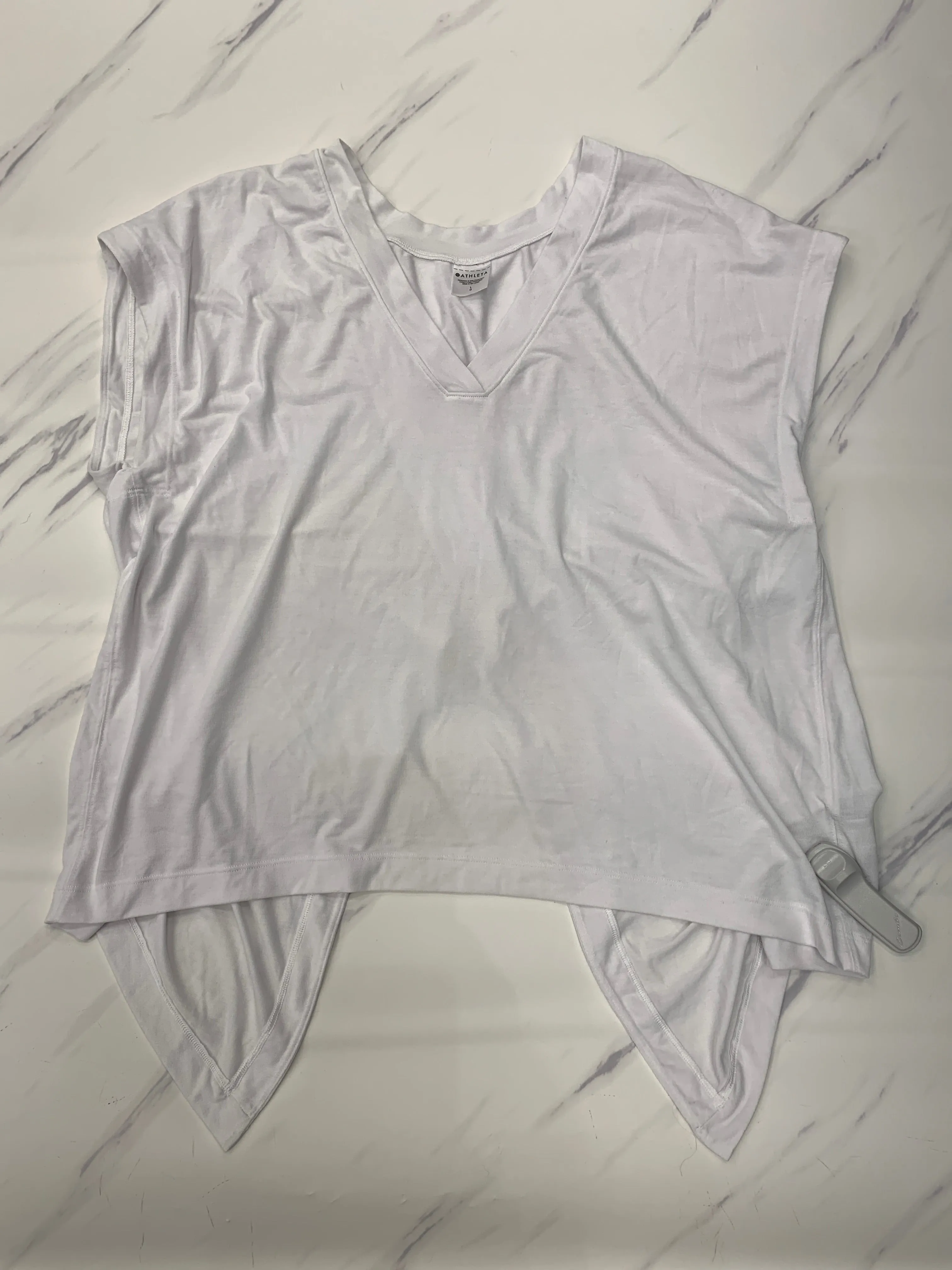 Athletic Top Short Sleeve By Athleta In White, Size: L