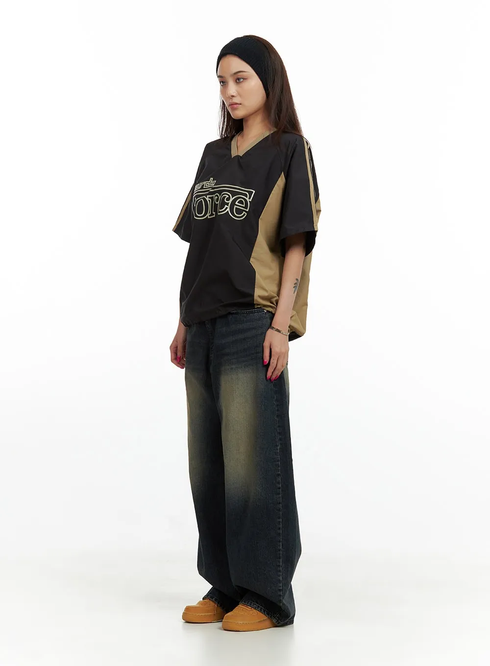 Oversize Nylon Lettering V Neck Top CU417