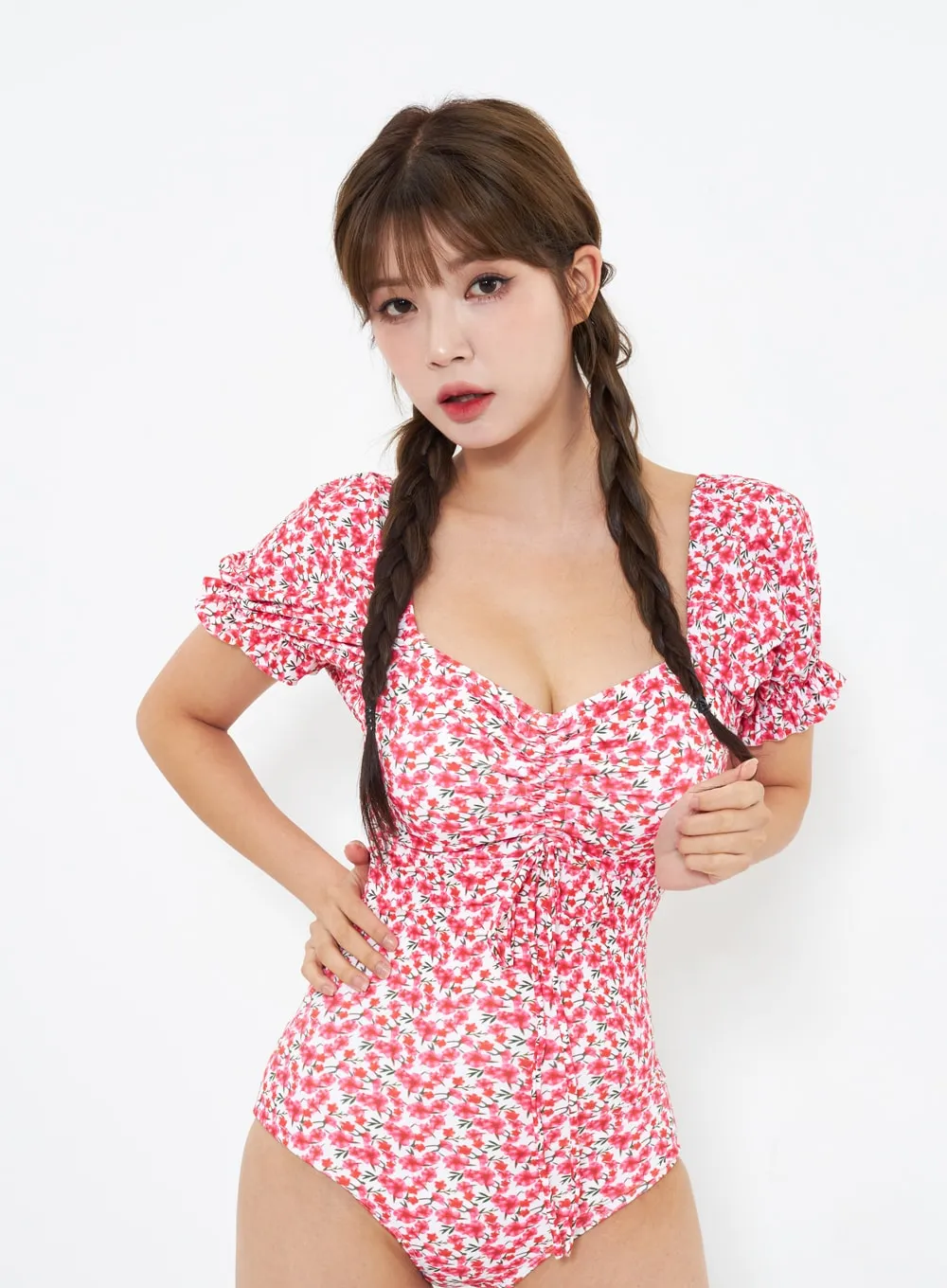 Short Sleeve Flower Swimsuit IU301