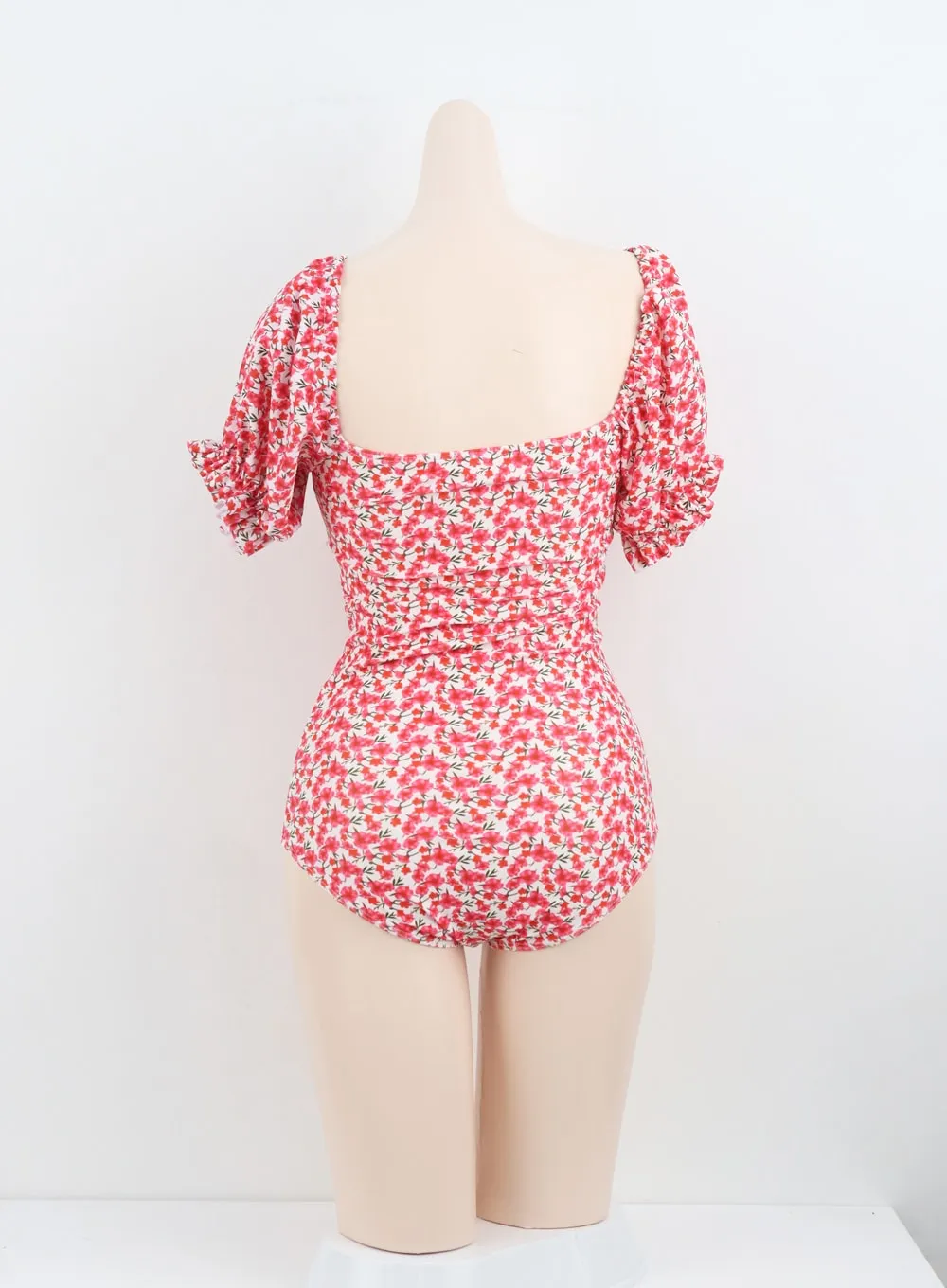 Short Sleeve Flower Swimsuit IU301