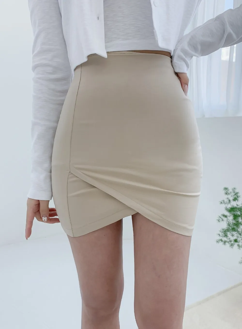 Tulip Mini Skirt IM12