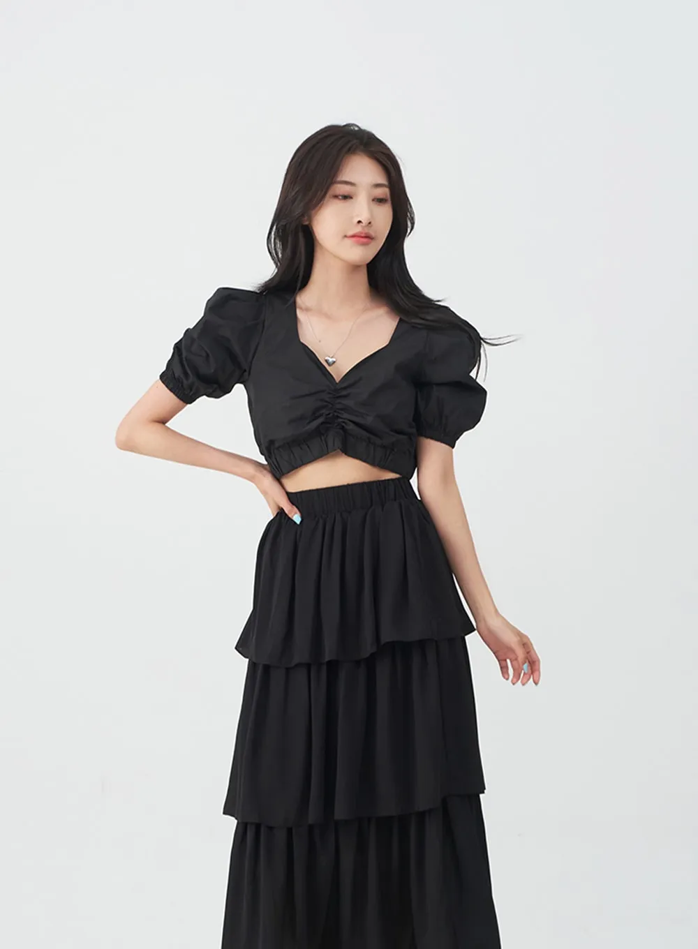 V-Neck Cropped Banded Blouse IJ23